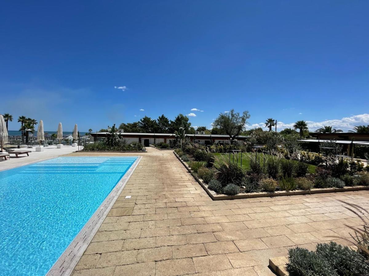 Valerio Resort Beach Club Margherita Di Savoia Zewnętrze zdjęcie
